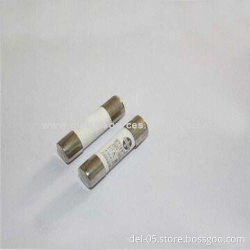 Fast-acting 10.3 x 38mm Ceramic Tube Fuse with 1 to 30A/250V Power Supply, CE-certified